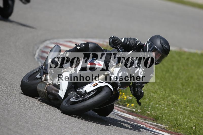 /Archiv-2024/29 12.06.2024 MOTO.CH Track Day ADR/Gruppe rot/70